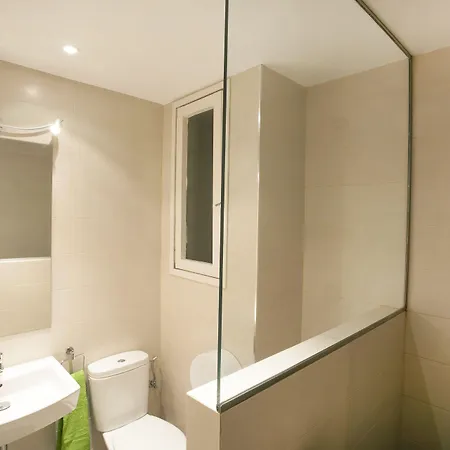 Hostel Sant Jordi Sagrada Familia Barcelona