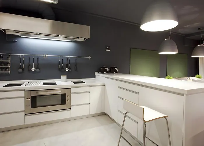 Sant Jordi Sagrada Familia Albergue *