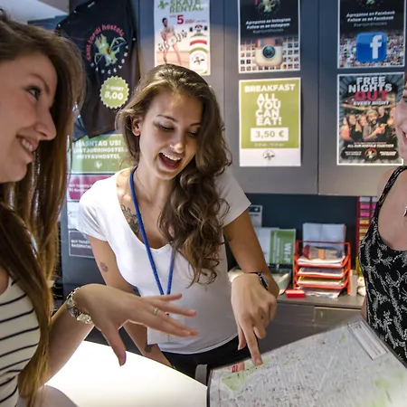 Sant Jordi Sagrada Familia Hostel