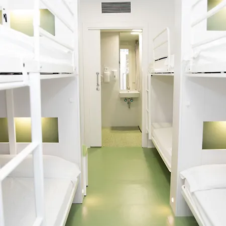 Sant Jordi Sagrada Familia Hostel Barcelona