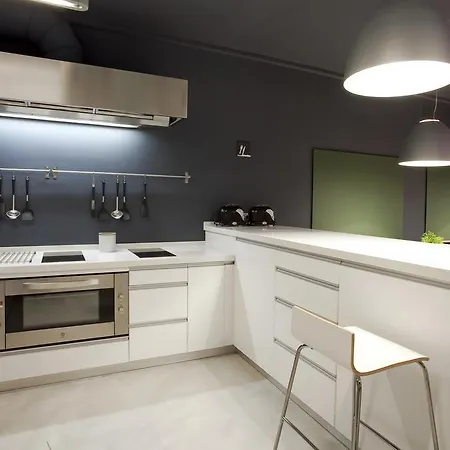 Sant Jordi Sagrada Familia Hostel *